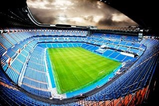Soccer versus baseball: which is the best analogy for data governance?